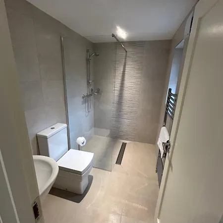 Colony Retreat Apartment